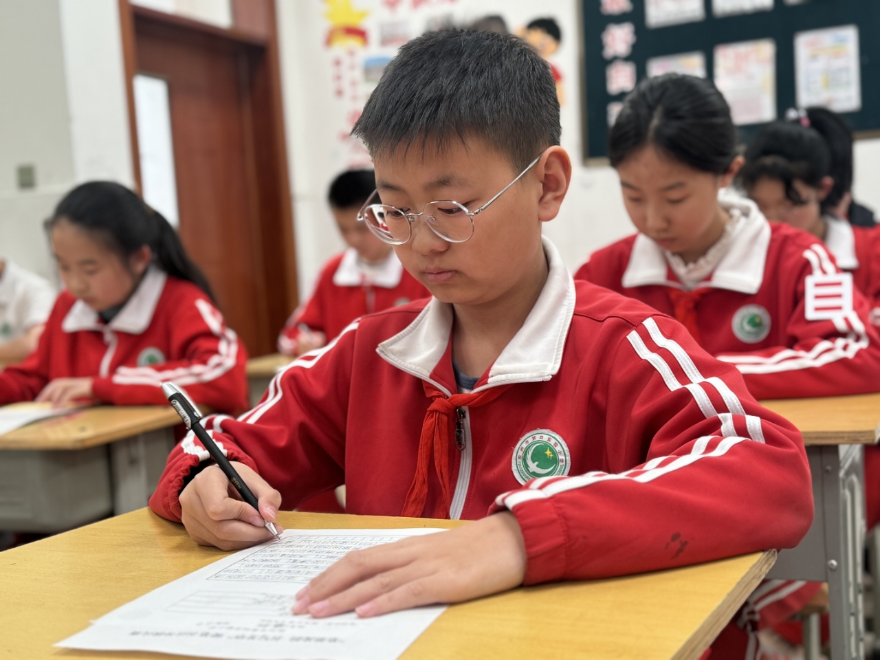 胶州市第四实验小学举行“笔墨流韵 书写芳华”全学科书写等级比赛