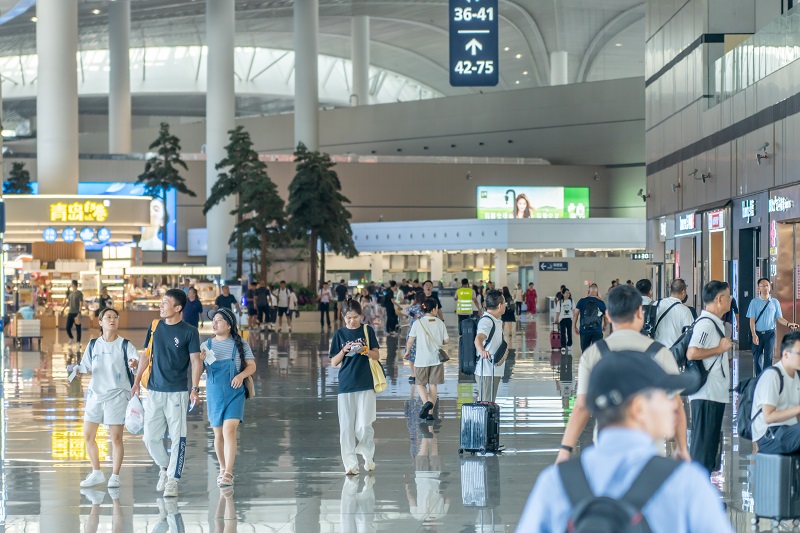 创新高！青岛机场单日旅客量突破9万人次大关