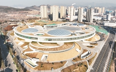 “飞碟”呼之欲出 青岛虚拟现实创享中心预计今年下半年投入使用